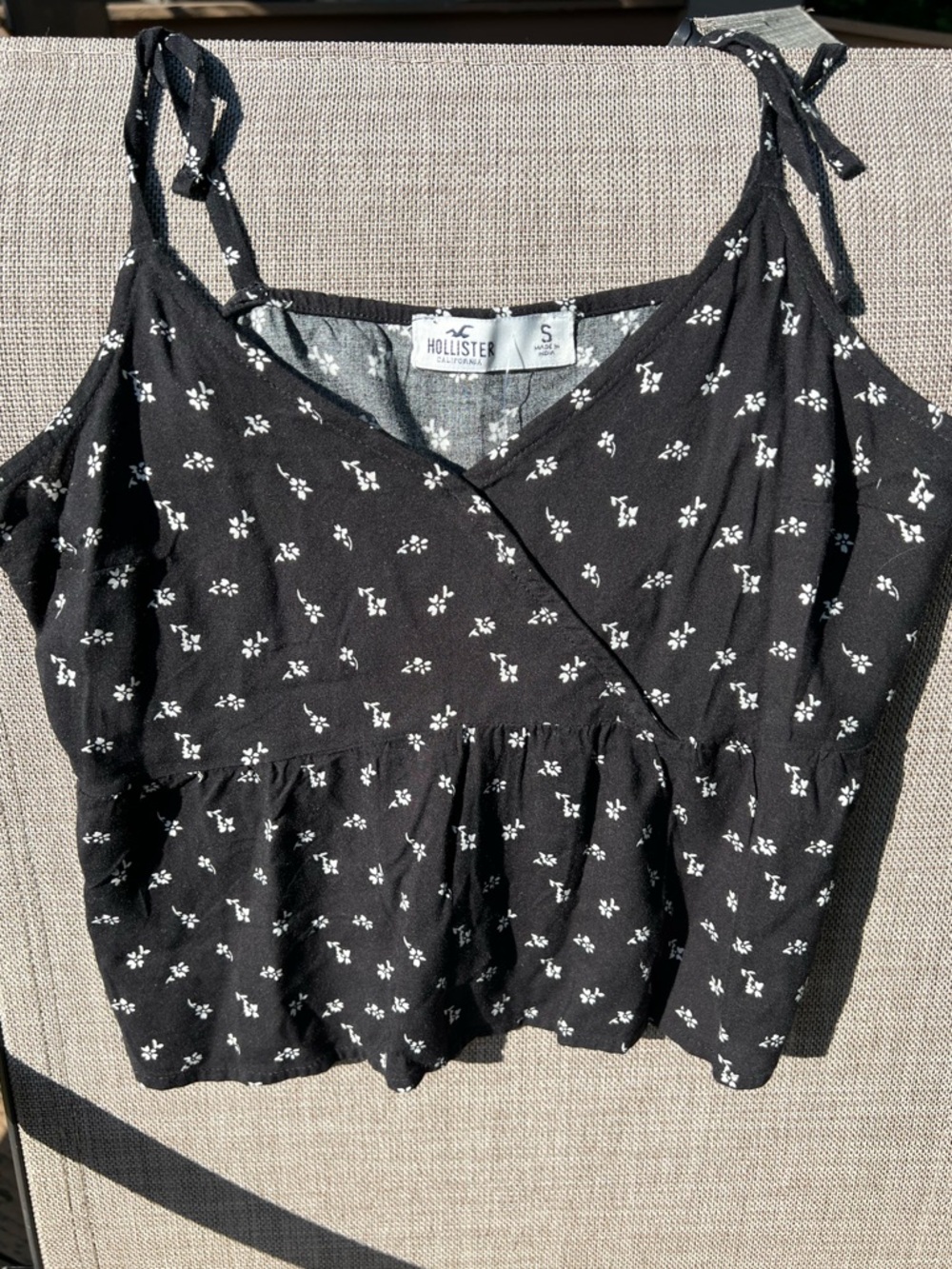 Hollister Black Floral Tie-Strap Peplum Cami Tank Top NWT